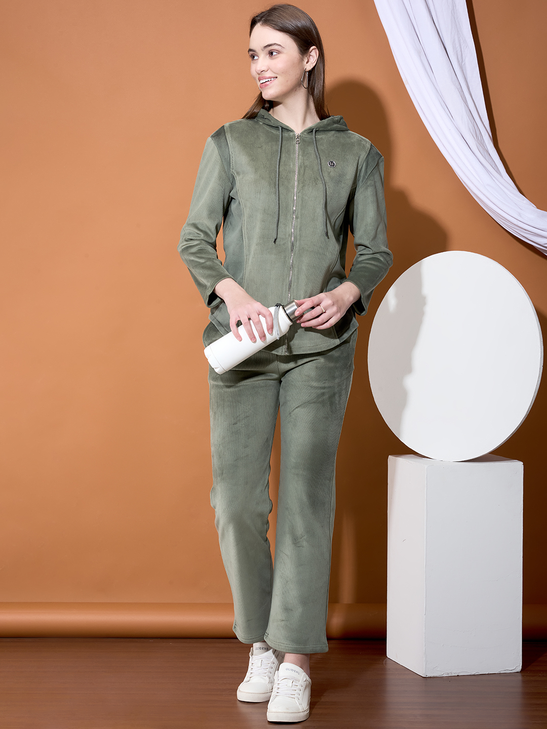 Olive colour