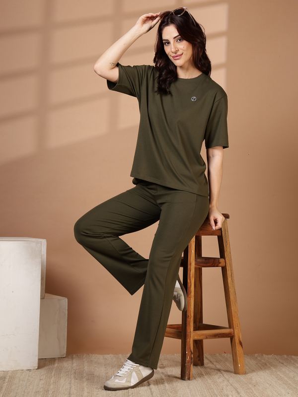 The Structured Air Ribbed T-Shirt for Women - Olive